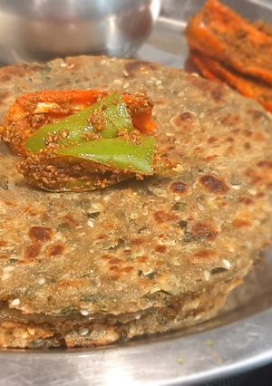 A picture of Bajra Thepla.