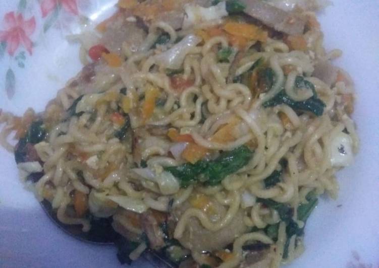 1. Mie telor tanpa micin ala bumil ๐