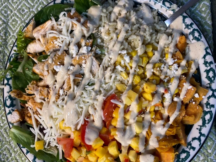 Simple Way Make Recipe Grilled Chicken Soul Salad with Cilantro Lime Rice and Mango Salsa that is Delicious, Delicious}