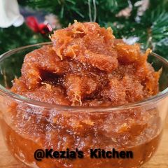 A picture of Selai Nanas (Pineapple Jam).