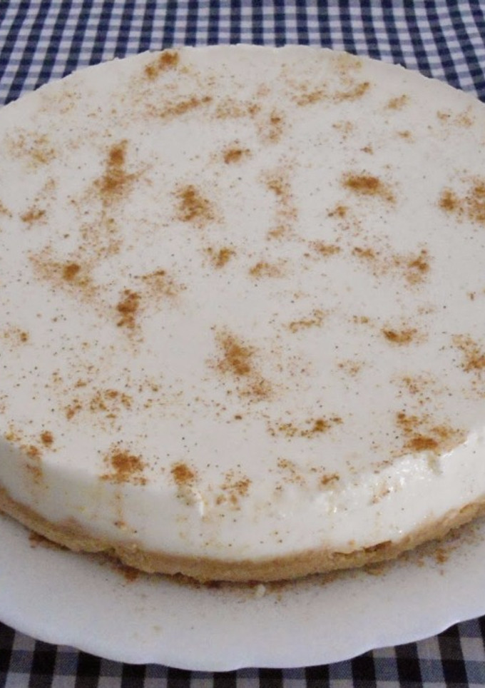 Una foto de Tarta de leche merengada