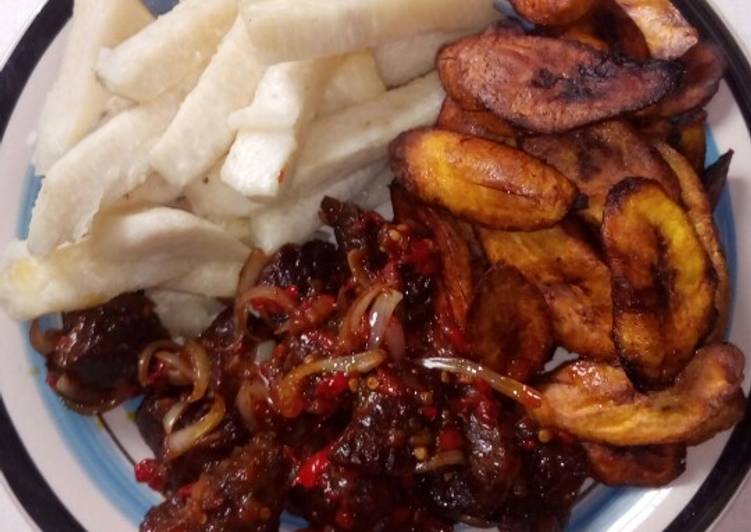 Fried yam/plantain n pepper meat