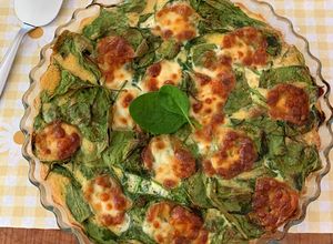 Une photo de ☆Quiche sans croûte, Polenta, Épinards et Mozzarella☆