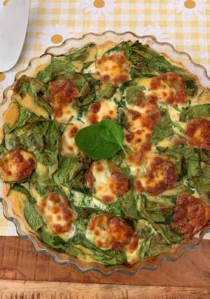 Une photo de ☆Quiche sans croûte, Polenta, Épinards et Mozzarella☆