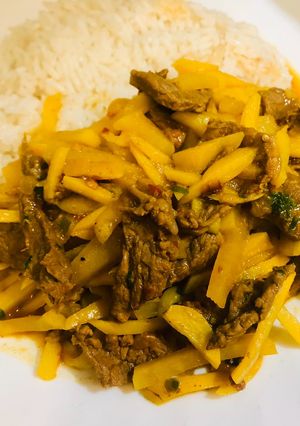 Una foto de Olluco con charqui 🇵🇪😋