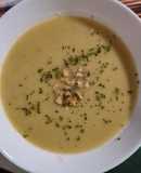 Sopa crema de puerro y papas