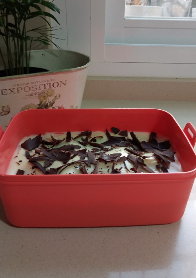 Una foto de Tarta de galletas y chocolate blanco Tupperware