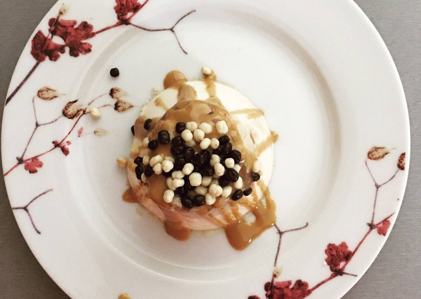 Flan de huevo y crema de cacahuete