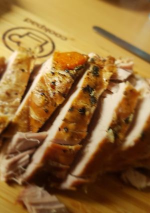 O poză a rețetei Carne de porc, vită și piept de curcan în folie la cuptor.