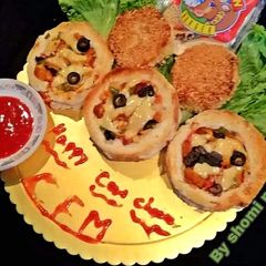 A picture of Bread disk pizza.