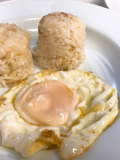 Una foto de Arroz a la cubana