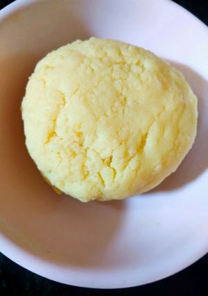 A picture of How to make Mawa / Khoya.