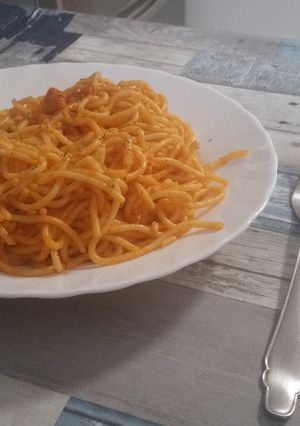 Una foto de Espaguettis con carne (Fácil para estudiantes)