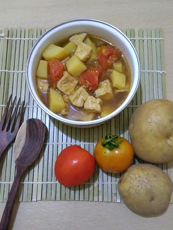Cara Mudah Membikin Resep Semur Tahu-Kentang Sederhana (Menu harian) yang Lezat Anti Ribet, Lezat Sekali