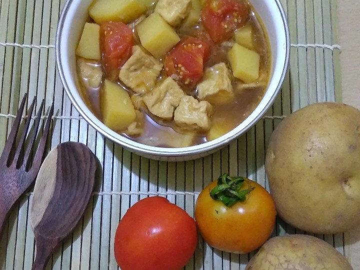 Cara Mudah Membikin Resep Semur Tahu-Kentang Sederhana (Menu harian) yang Lezat Anti Ribet, Lezat Sekali