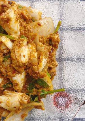 รูปของ เนื้อปูคำโตผัดผงกะหรี่ 🦀 / Stir fried crab meat with curry powder 🦀