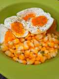 Telur rebus dan jagung manis