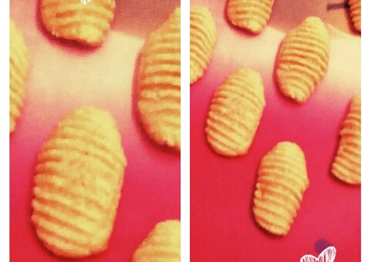 Round biscuit in kadai
