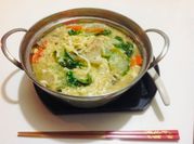 Una foto de col china sopa