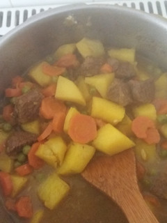 Una foto de Estofado de ternera con patatas
