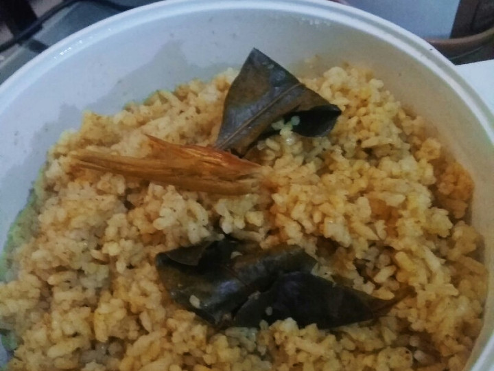 Ini dia! Bagaimana cara membuat Nasi Kebuli Ayam rice cooker  spesial