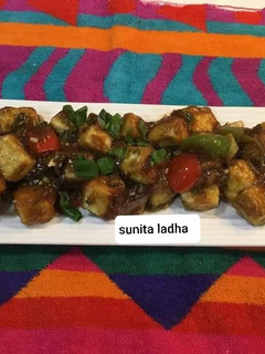 चिली पनीर (Chilli paneer recipe in Hindi) रेसिपी मुख्य फोटो