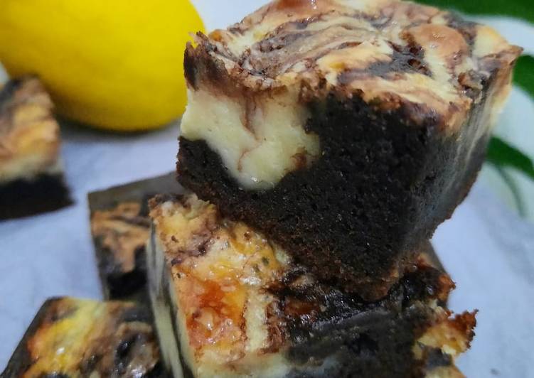Langkah Mudah untuk Menyiapkan Cheese Cake Brownies, Lezat Sekali