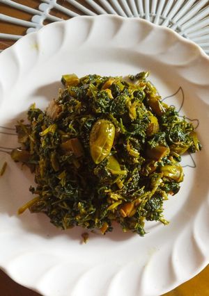 বেগুন সহ যোগে মেথি শাক ভাজা(begun saha joge methi shak bhaja recipe in Bengali) রেসিপির প্রধান ছবি