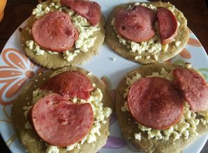 Una foto de Arepas con harina de quinua