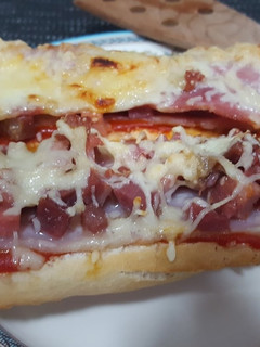 Una foto de Pan pizza