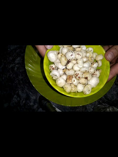 हेल्थी साल्टेड मखाना नमकीन (Healthy salted makhana namkeen recipe in Hindi) रेसिपी मुख्य फोटो