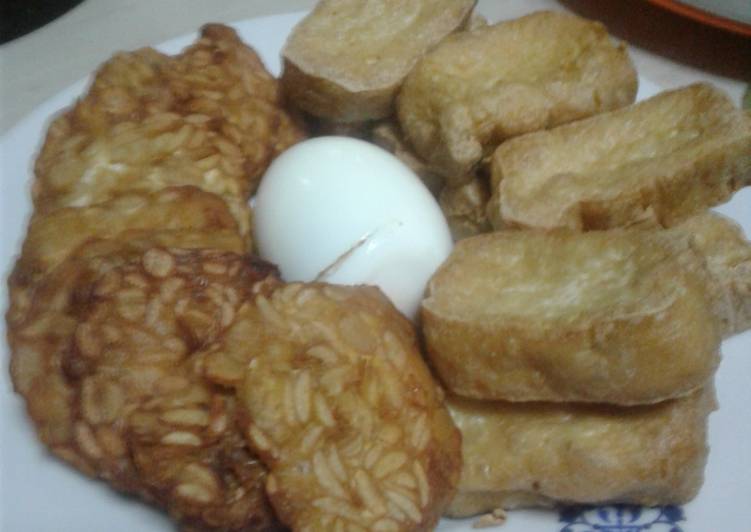 Langkah Mudah untuk Menyiapkan Tahu tempe goreng yang Menggugah Selera