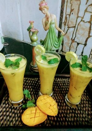 A picture of Mango mojito.
