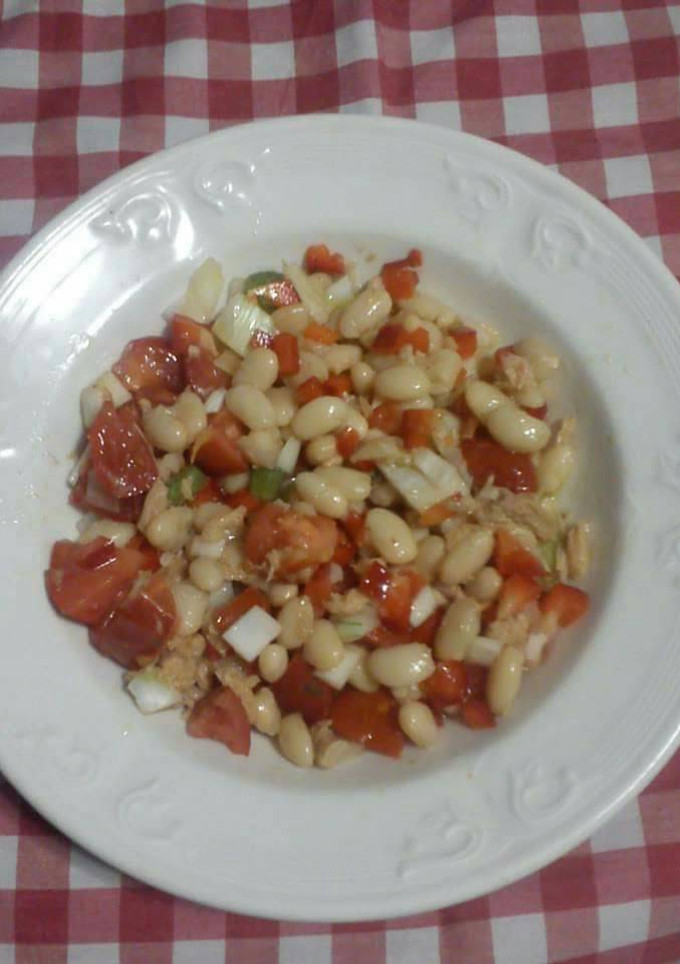 Una foto de Ensalada de alubias