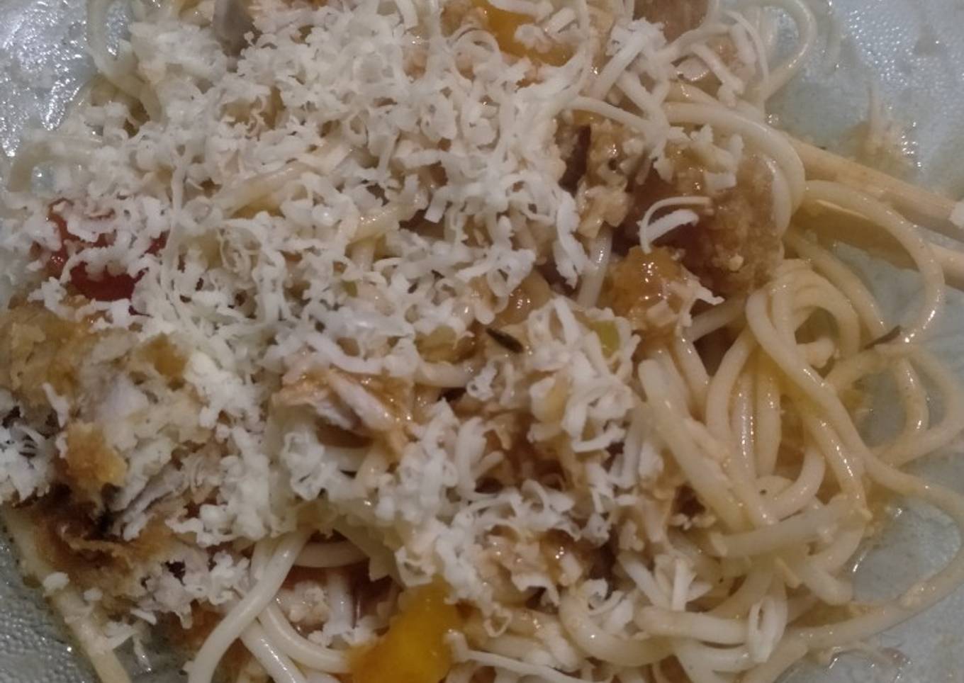Spaghetti tuna bolognaise dengan saus del monte
