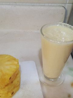 Una foto de Jugo detox de jengibre y piña