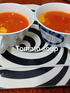 टोमेटो सूप (tomato soup recipe in Hindi) रेसिपी मुख्य फोटो