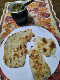 Una foto de Tortilla Santiagueña la pedida para el mate