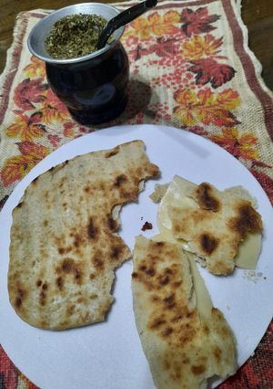 Una foto de Tortilla Santiagueña la pedida para el mate