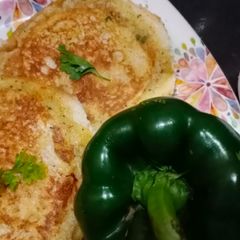 A picture of Spicy bread omelette sandwich.