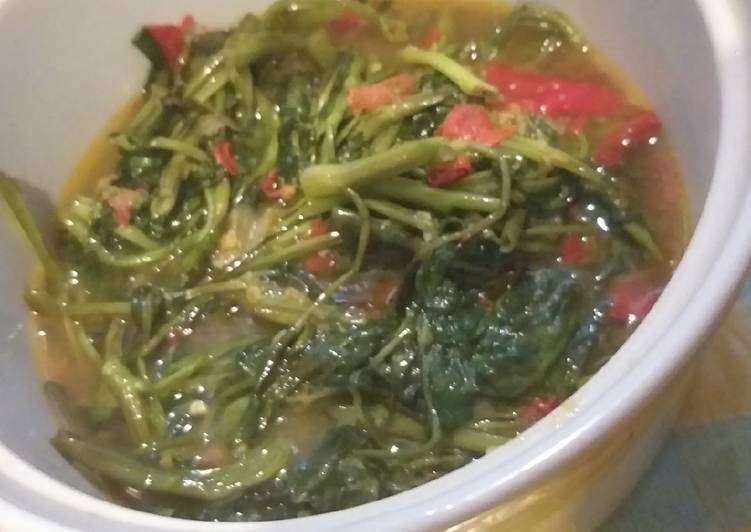 Bagaimana Membuat Tumis kangkung sambal terasi😋😋 yang Sempurna