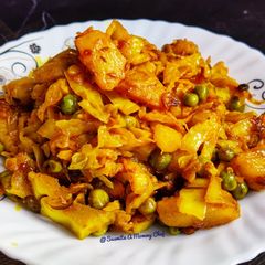A picture of Cabbage aloo matar ki sabzi.
