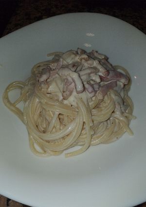 Una foto de Espaguetis carbonara