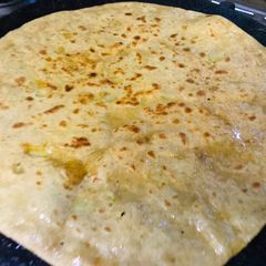 A picture of Alu paratha.