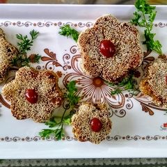 Floral Cutlets A picture of Floral Cutlets.