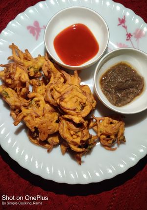A picture of Simple Onion Pakoda.