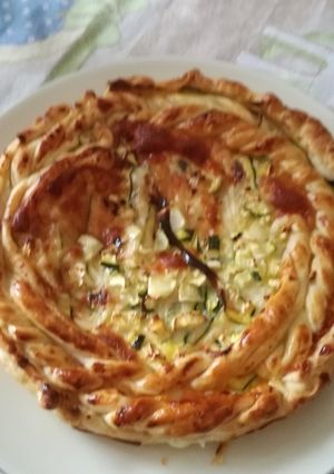 Foto di Brisèe con crema di zucchine caciotta di capra
