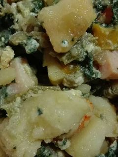 Una foto de Revuelto de acelgas y patatas