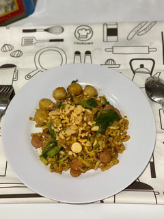 Foto resep Mie Goreng Sawi Bakso Tempe
