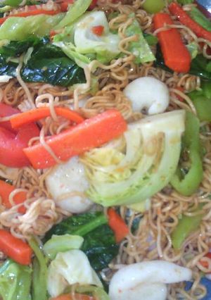 รูปของ ผัดบะหมี่จักพรรดิ เจ